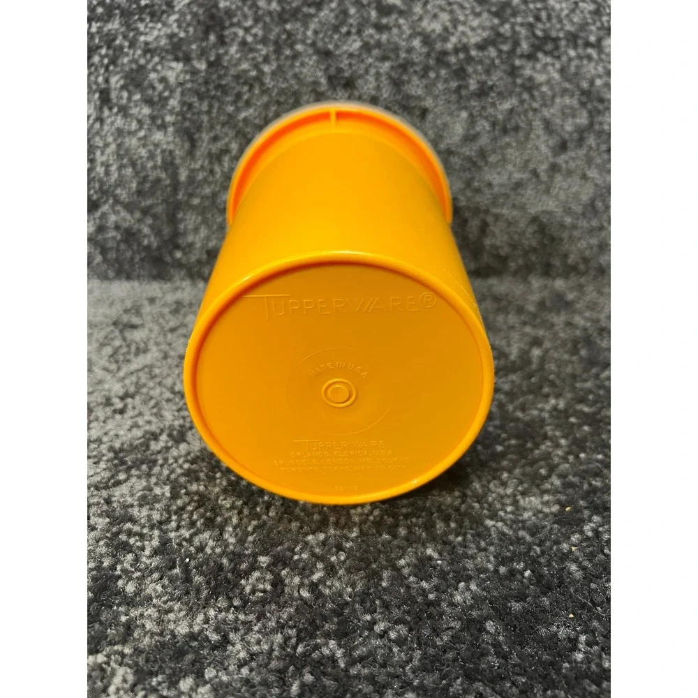 Tupperware vintage container